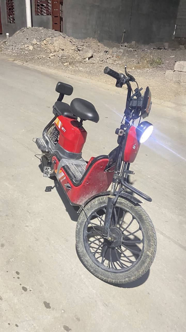 السلام عليكم دراجه شحن نوع mty
خمس بطاريات دراجه نضيفه فدمرا
البطاريات بيدك بطاريه بطاريه تفحص
مستعمله شي قليل دراجه مداخله
مصلح سعر ٢٦٠ المو شراي خل يعبر المنشور
اليشتري يتصل على ***********
او يراسلني واتساب

