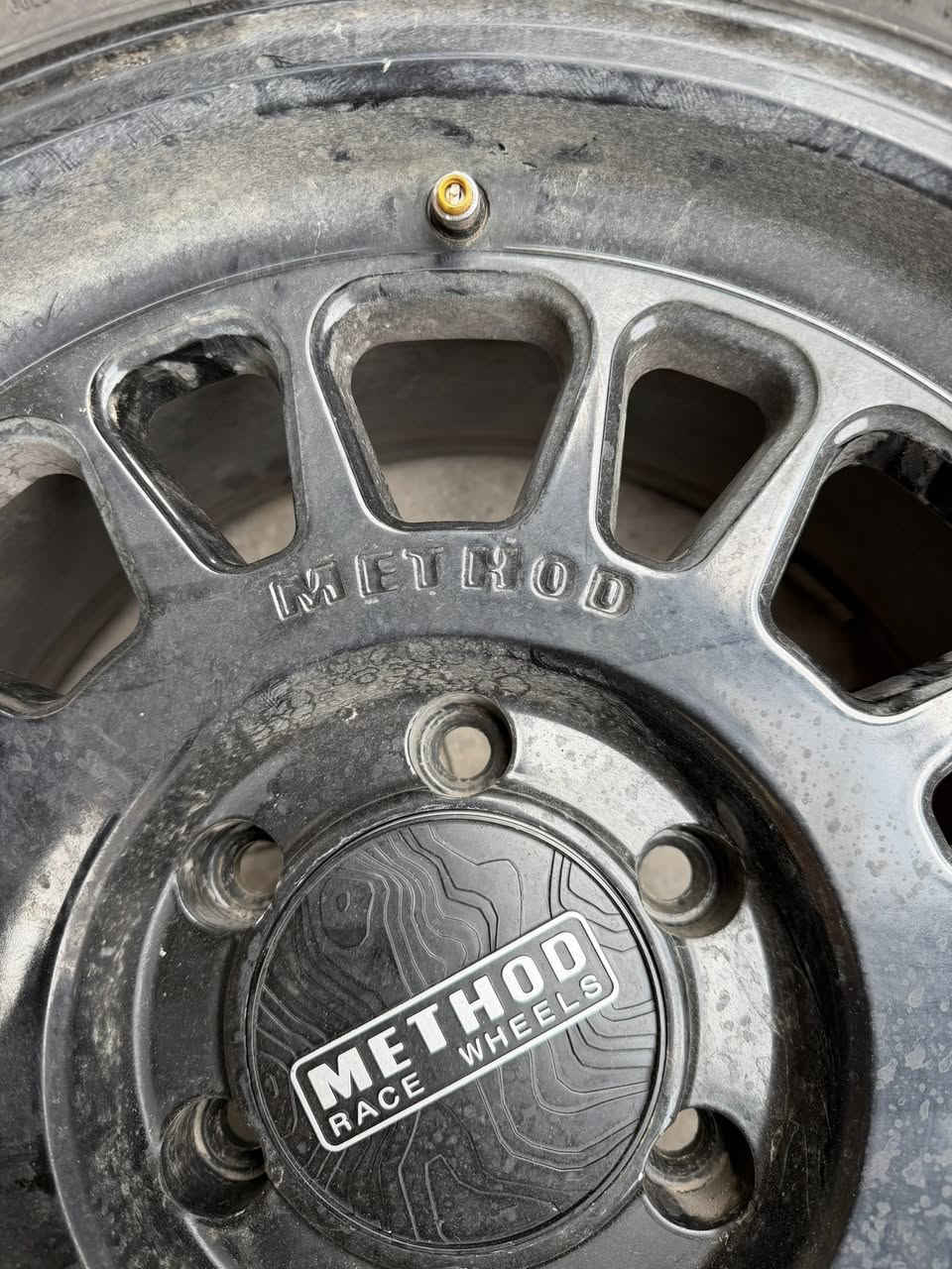 تخم ويل ميثود ٦ براغي وتايرات ريدانز
الويل والتاير جديدات مماشيات هواية
تفاصيل القياسات بالصور
مكاني بغداد البنوك
***********
