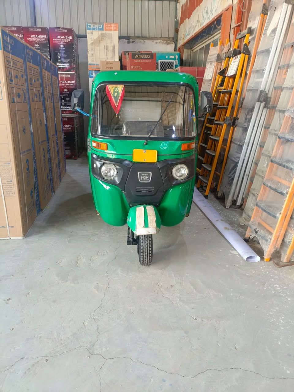 السلام عليكم
تكتك 22 مرقم  تحويل ثاني يوم  مكفوله ماعده ضربه ورا الجاملغ الامامي مكينه كفاله تفيلس مامفيلسه  مكان سوق الشيوخ السعر 8 وربع. وبيه مجال ( مكلف بلنشر) رقم راعيهااا.  

‭0785 215 8494‬
