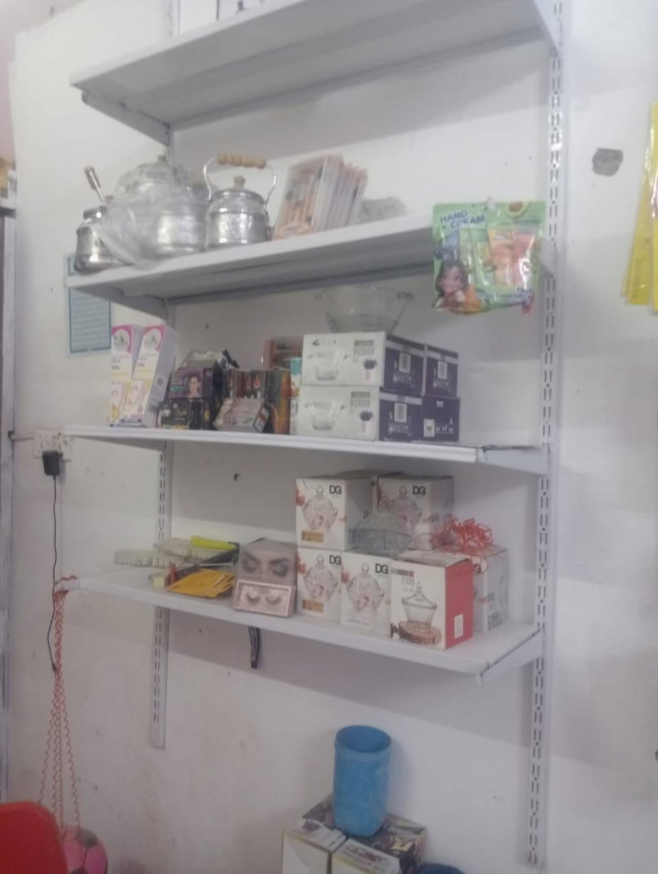 مرخصت ابو الاكروب 
السلام عليكم رفوف للبيع ثنين حديد وواحد خشب 
السعر ٢٢٠ استفسار اكثر تفضل خاص وتدلل


**إذا كنت صاحب هذا الإعلان وتريد حذفه لأي سبب، رجاءا أرسل رسالة إلى الدعم الفني**
