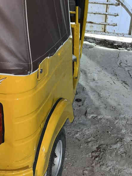 تكتك 16محسوبه على 17رقم إنكليزي تحويل ثاني يوم مكينه 20مصبوغه جماليه مكاني بغداد السعر ٤وربع وبيهه مجال حك جيه ***********
