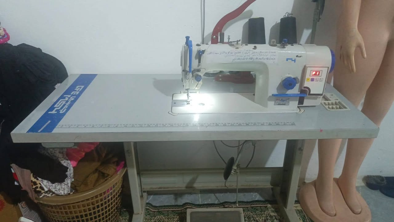 هاي مكينه جمسي  كاتم حلوه ونضيفه مامستعمله هواي سعره 450وبيه مجال
***********وتصليح ابد ماطبع شرط لفحص
