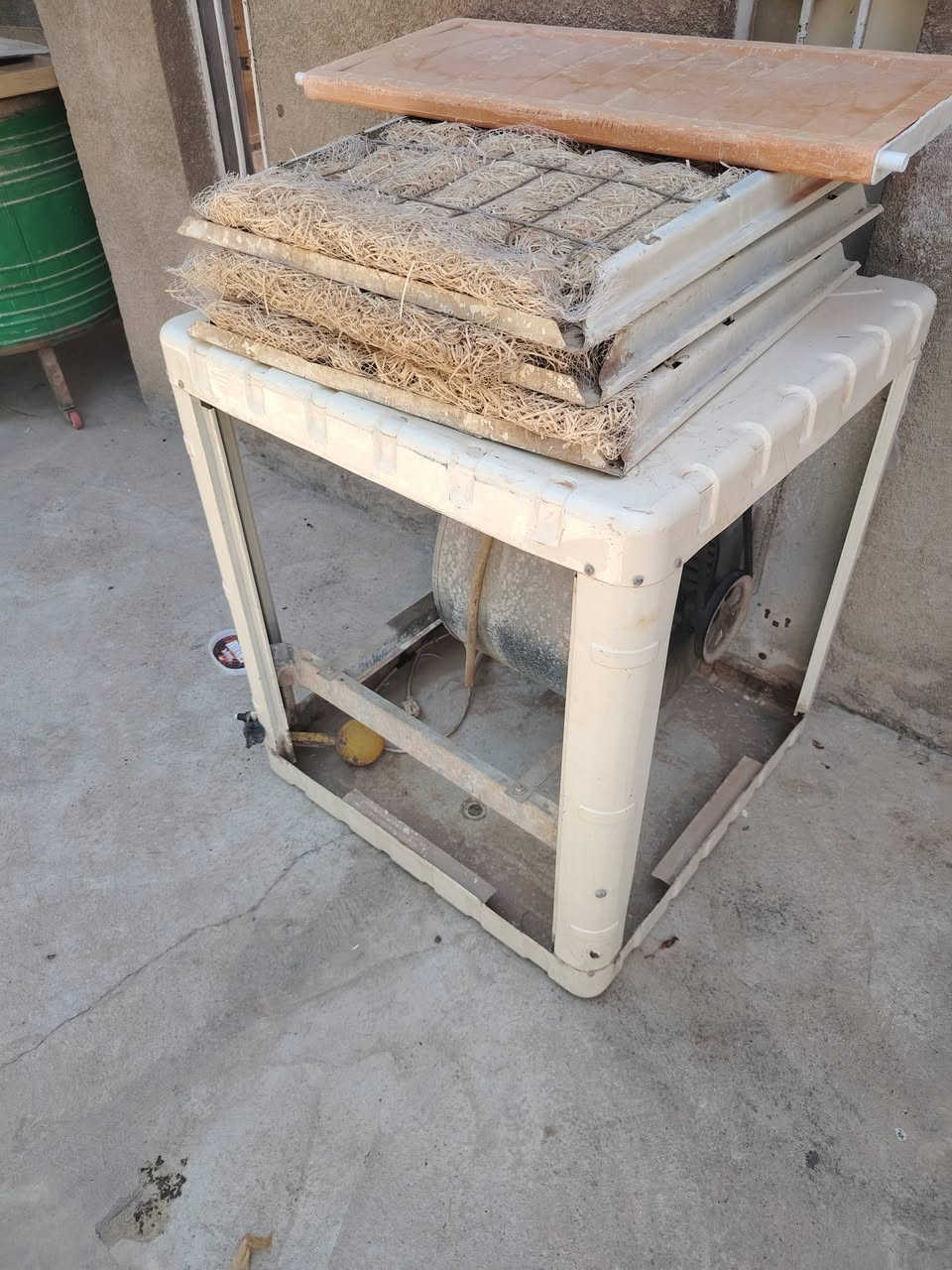 للبيع مبرده نضيفه سرعتين شرط النضافه الشراي خاص


**إذا كنت صاحب هذا الإعلان وتريد حذفه لأي سبب، رجاءا أرسل رسالة إلى الدعم الفني**
