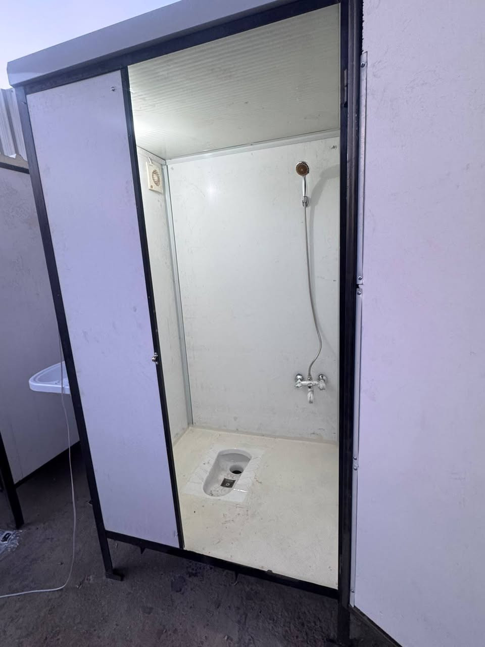 حمام تواليت مشترك 120×100
بي في سي بنل
شغل درجه اولى الارضيه مطليه ايبوكسي 
ماسس ماء وكهرباء
السعر 410
االعنوان بغداد النهضه 
او بغداد العبيدي ويتوفر توصيل لكافه المحافضات 
***********
***********
