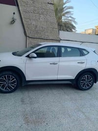 للبيع توسان خليجي مكفوله 2020 السياره جاهزه من كلشي بيه طخه بسيطه بالب...