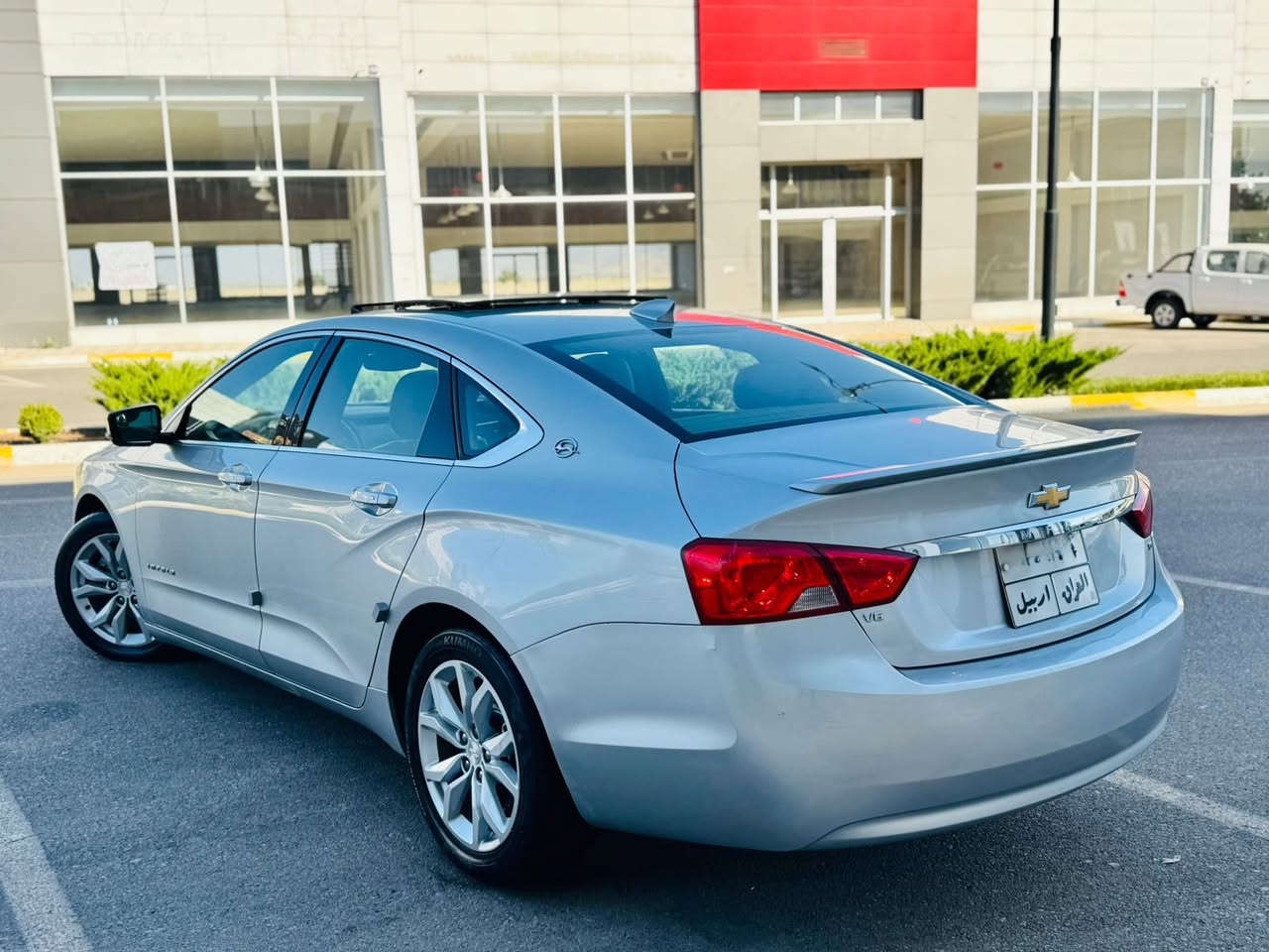 ﷽
CHEVROLET IMPALA LT1 2019
شوفرليت أمبالا موديل 2019 فول مواصفات 
مواصفات LT1 فول مواصفات پانوراما
لون سلڤر
-------------------------------------
مكان🌆: سليماني                       سعر💵:129$🔐
تليفون📲*********** /// ***********
                     -------------------------------------
 ▫️محرك V6 3.6L سته سلندر محرك مرغوب
🔹گير و محرك بشرط مامفتوح✅
🔹بدون صوت و بدون صرف و خلل بشرط
🔹ماشية ٦٧ الف حقيقي 
🔹بيها اتنين بصمة بيلادي موجود

▫️سيارة جديد حيل حيلوة نظيفة
🔹سيارة بيها (( تلات قطع صبوغ )) بدون داخل 
🔹شرط بدون داخل بدون أيرباگ 
🔹أيرباك ١٠٠/١٠٠ سليم بيلادي 

▫️مواصفات فول مواصفات 
( بصمة - پانوراما - داخل كريمي - شاشه كبير - شاشة قاصة - تشغيل عن بعد - كشن جلد - كشن تتفئة - ستيرن تتفئة - بريك بصمة - بلاجكتور - فوليوم - تحديد سورعة - بعد )

◽️اربع تايرات و ويلات جديد 
🔹سيارة شرط بدون اى نواقص گير و محرك و حدادي و كاهرباى كل بشرط
سنوية و رقم و هزة جديد سنوي بأسمي 
🔹تحويل غرامة بشرط 
____________________________________
