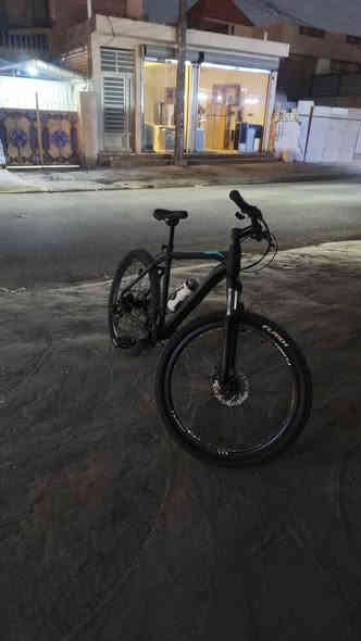 بايسكل ماركه (flash ايطالي) حجم ٢٦حجم الفريم عالي كلش حاله وكاله جديد يلمع استخدم كلش قليل🔥🔥نضافه ٩٩٪ بريكات دسك مكينه شيمانو صوت عالي نقال شيمانو كير شيمانو كامل مكمل مكاني بغداد الدولعي للتواصل ***********
السعر (200) قفل قفل
