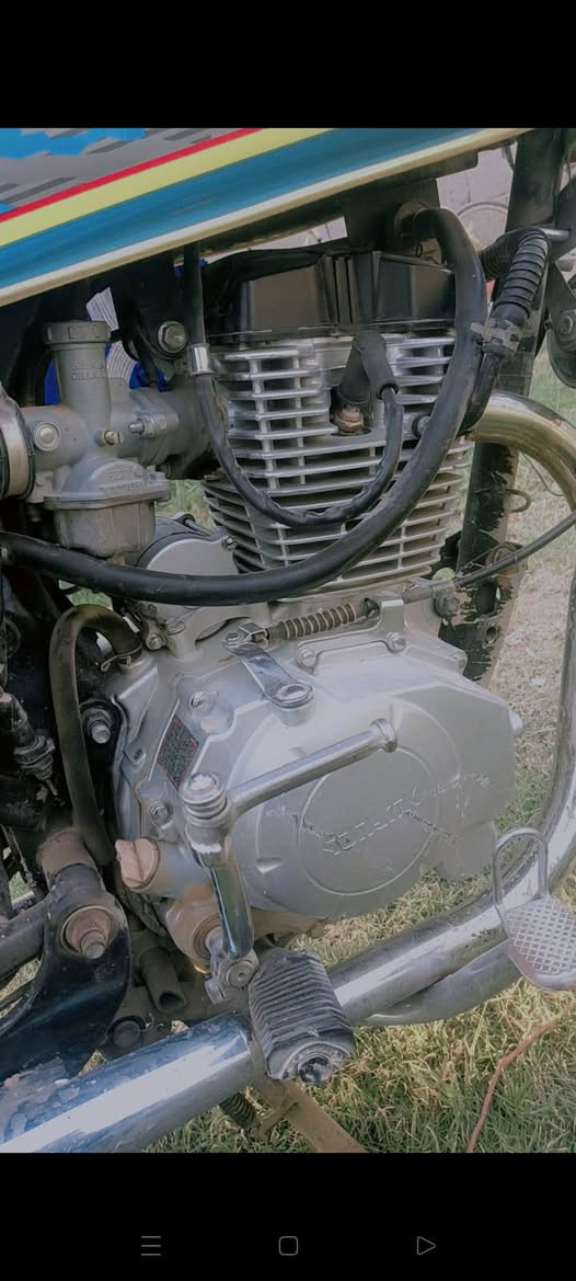 دراجة  سونك موديل 2024 مانقصة اي شي بيع متوازي 550 بيه مجال قليل ديوانية ***********  وراق. سكنر
