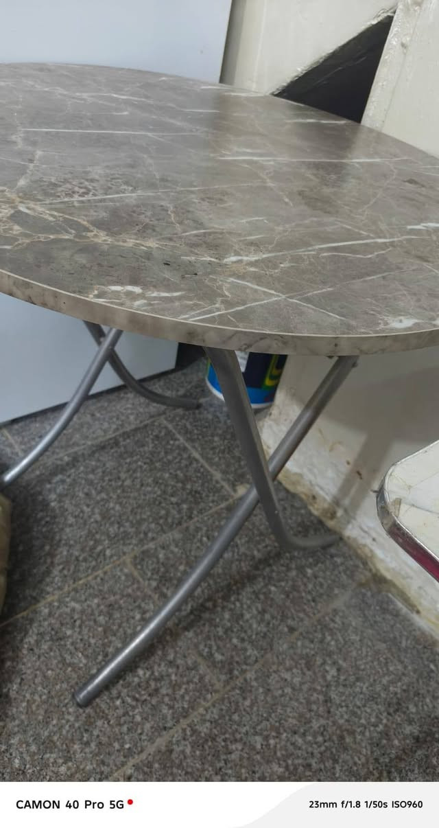 رفوف وميز مكتبي وميز مستطيل تركيات مع ميز طعام دائري جديد مابي اي ضرر وجهه رصاصي مرمري سعرهم كلهم 80
مكاني اعظميه
للتواصل
***********
رفوف وميز مكتبي وميز مستطيل تركيات مع ميز طعام دائري جديد مابي اي ضرر وجهه رصاصي مرمري سعرهم كلهم 80
