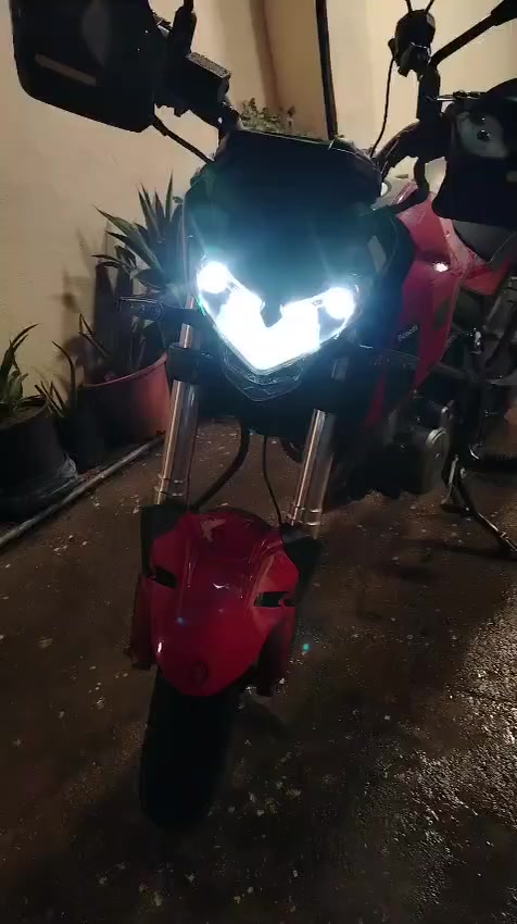 سلام عليكم دراجه بنيلي 135تي أن تي مرقم بغداد وكلشي جاهز ما ناقصها شي العنوان الحبيبيه   للاتصال ***********
