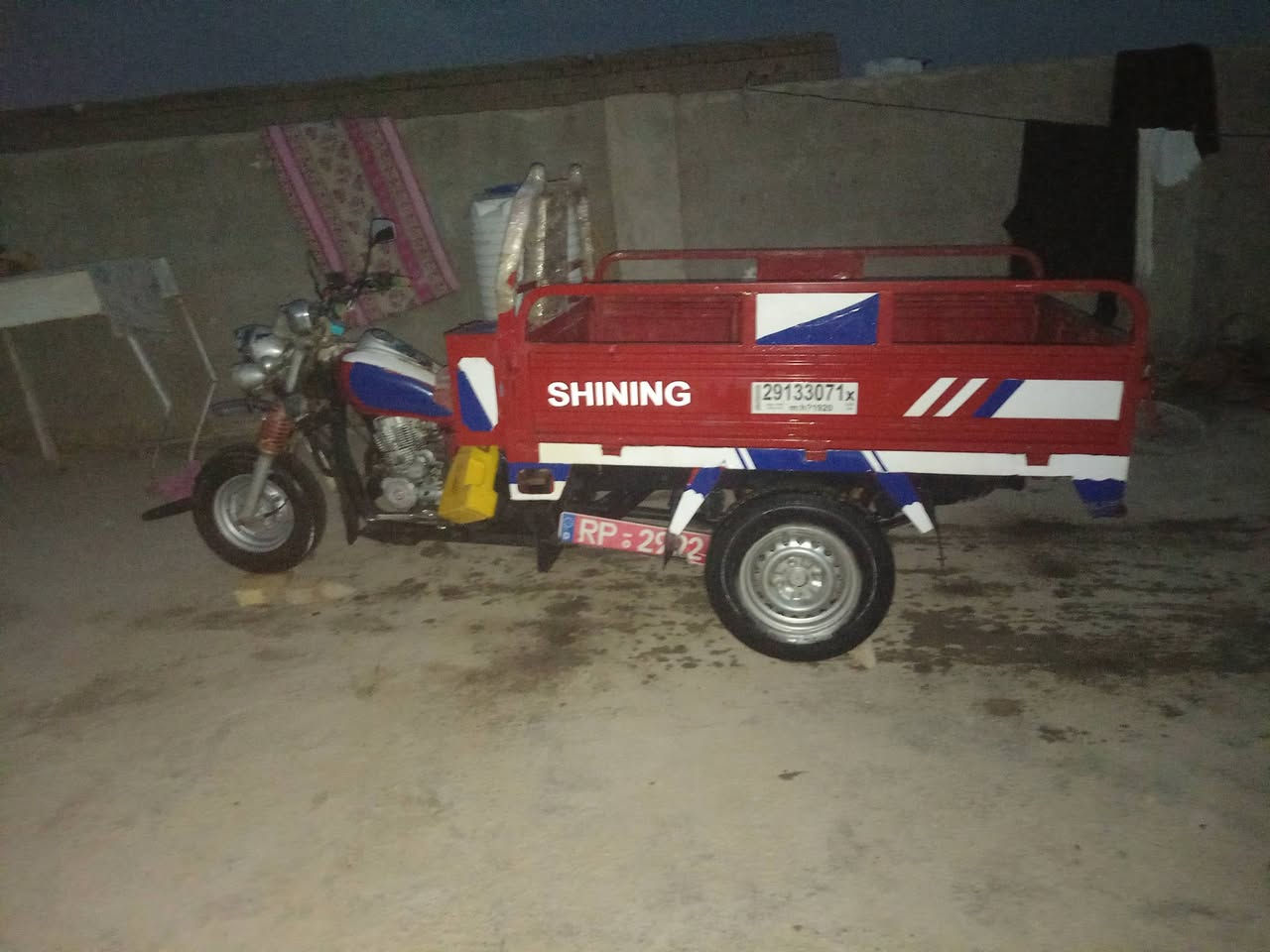 السلام عليكم ستوته موديل 2015 اوراق السعر خاص


**إذا كنت صاحب هذا الإعلان وتريد حذفه لأي سبب، رجاءا أرسل رسالة إلى الدعم الفني**