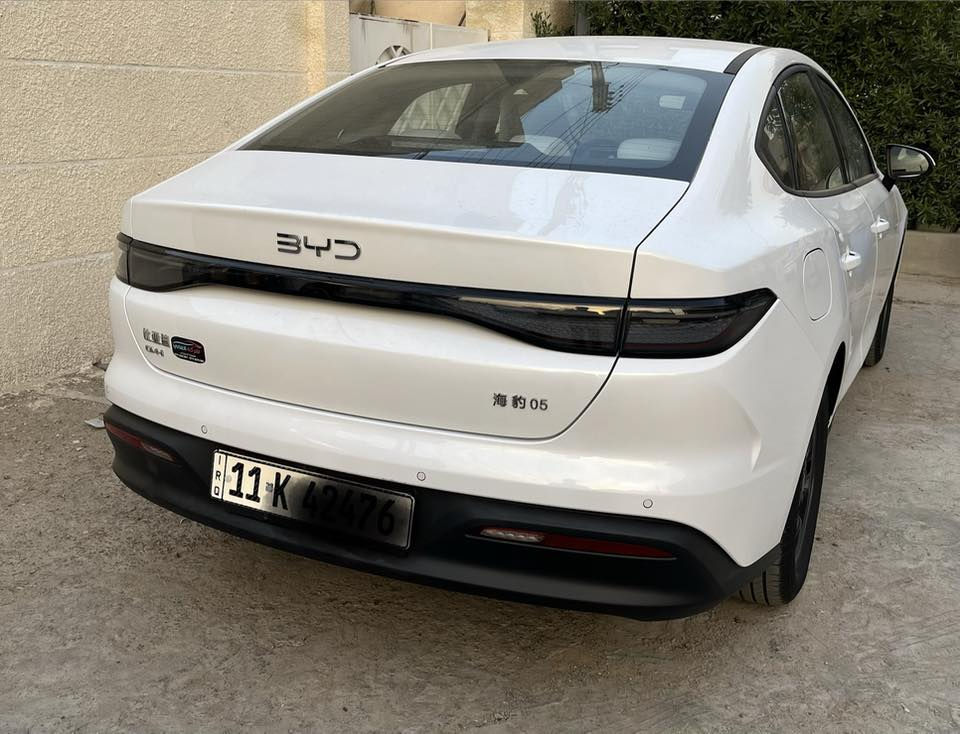 السلام وعليكم سيل فايف زيرو بسمي مرقم بصمه تشغيل عن بعد حساسات داخل ابيض شاشه ايباد هواي مواصفات سعر 19 مليون بغداد حي العامل ***********
