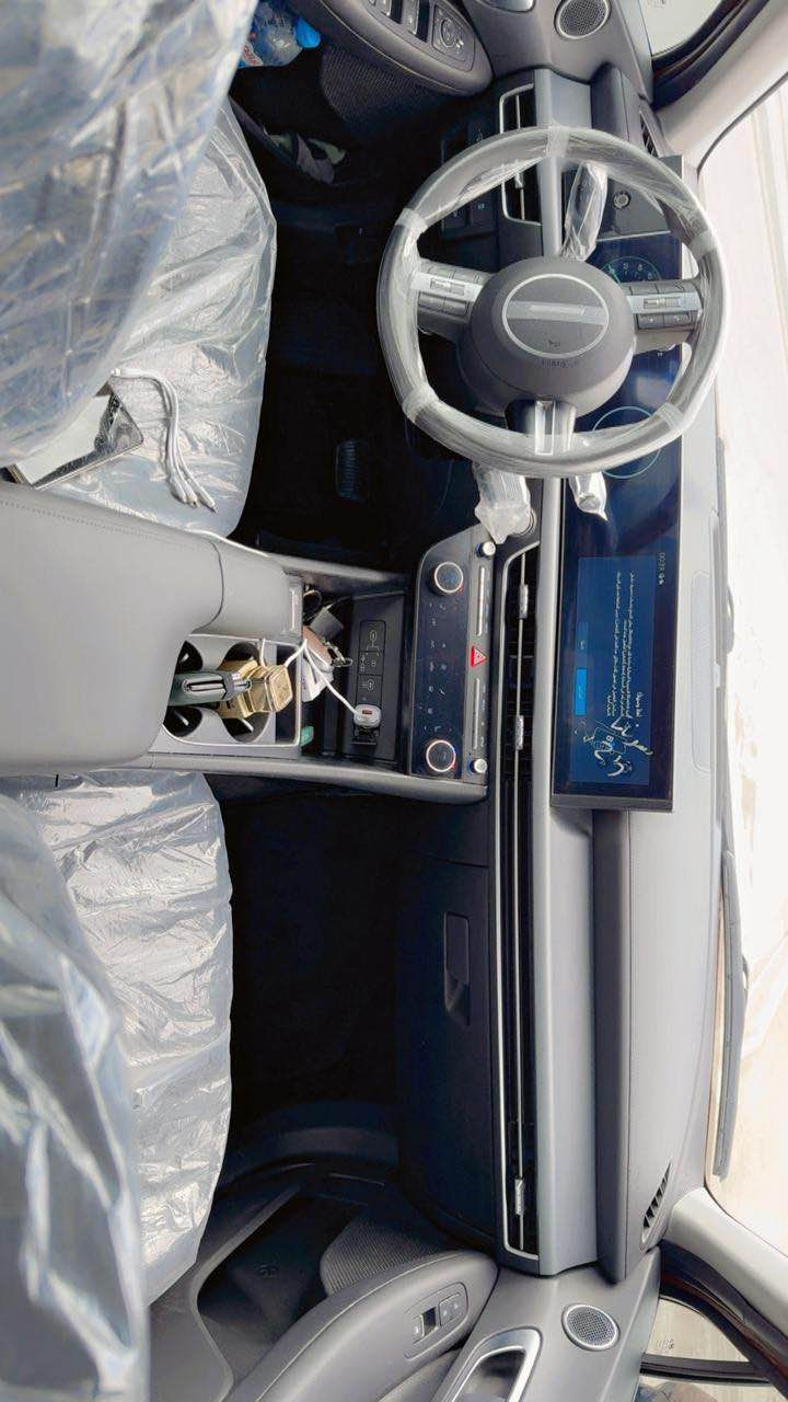 سلام عليكم…..
سوناتا2024فول مواصفات
وارد امريكي تقرير السياره زيرو ماشيه3000
وبيها شويه صبغ بلباب اثر شخط بس

+964 771 267 5000 البصرة, العراق
