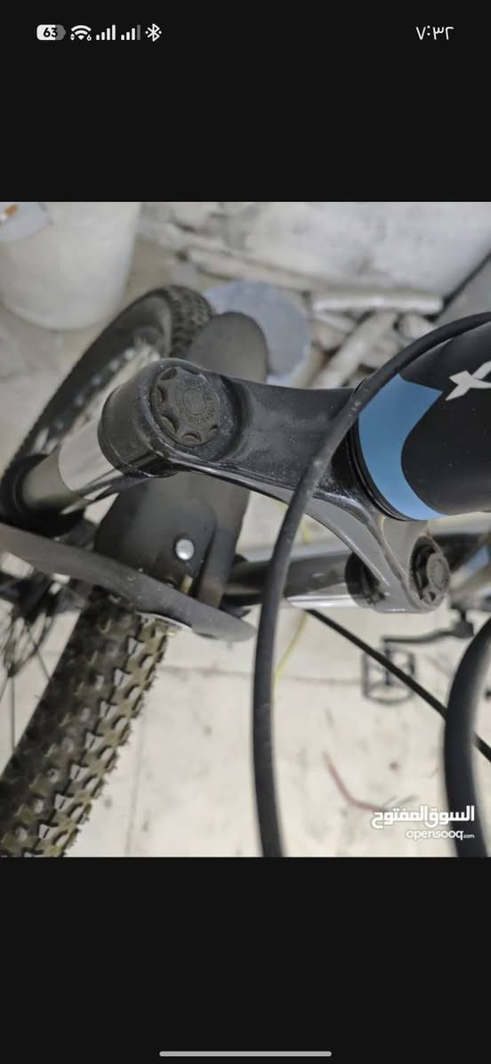 السعر ٢٧٥ الف
الهيكل (Frame)

المقاس: 19 إنش

المادة: ألمنيوم 6061 Alloy

التصميم: Designed in Italy
-----
قياس 29 
---
3 سرعات اماميه 
7 خلفيه
---
بريك دسك
---
البايسكل غير مستعمل مره وحده فقط 
نضافه 100 بالميه
وياه اضافات 
بم شحن صغير ماركه وحده سعره 45 الف ماخذه
لايت شحن قوي كلش 
اشارات خلفيه يمنى ويسرى وحذيريه للتوقف من ماركه كوزمو بيها جي بي اس وتنربط ع موبايل ببرنامجهم الخاص
سيابية
ووياه جنطه بيها كم شغله للصيانة الطارئه
البايدر اني مبدله نفس ممواضح بصور بماركه مرتبه ومعروفه قويه كلش 
مكاني بغداد المشتل
السعر بي مجال شباب


**إذا كنت صاحب هذا الإعلان وتريد حذفه لأي سبب، رجاءا أرسل رسالة إلى الدعم الفني**