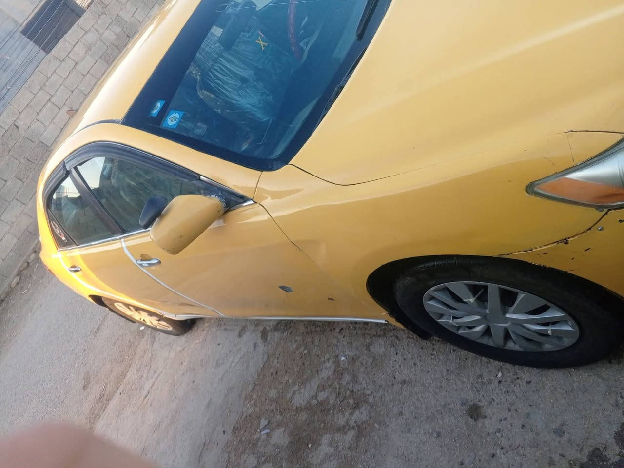 سلام عليكم عيدكم مبارك يعنعاد عليكم بالخير كامري وارد امريكي بيها طخه بالجاملغ الخلفي اليسار والايمين بدون لاشاصي ولاحوض بجم كبس والكشر شوفت عيونكم  للبيع  موديل 2008 ملاحضه المكينه بيها صوت باليطق شغاله وتمشي تتفئه تبريد دواخل نضيفه  كشن كهرباء صدر امامي خلفي كله جديد تخم تاير بعده كرض اربعه دس السياره SE باقي مواصفات معروفه السعر 68 وبيها مجال مكاني اطراف بغداد قريب ع اليوسفيه *********** /***********
