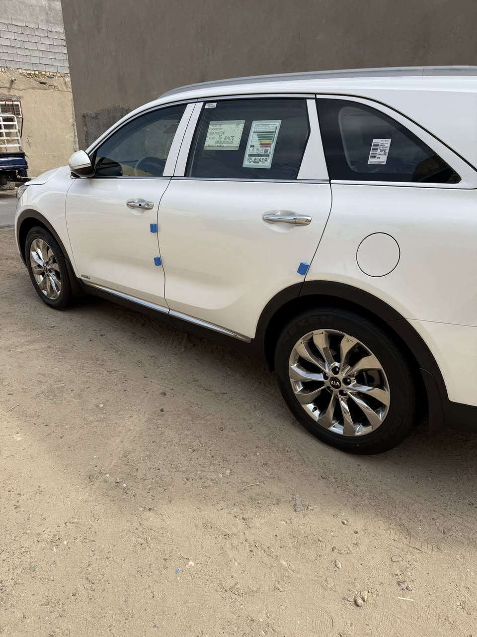 للبيع سورنتو موديل 19 رقم بغداددولي سنويه بسمي واردخليجي  ماشيه 41 فووول مواصفات واحدعلى واحدمكفوله كفاله عامه خوان سياره احلى من صورجديده بمعنه الكلمه فول للخيرمكان سياره بغدادالمعامل اي ستفسارهاذه رقمي *********** اخوكم ابوهيثم
