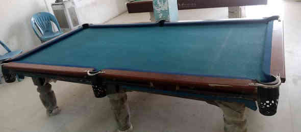 سلام عليكم ميز بليارد بعد جديد مستعمل شيي قليل مستعجل ع بيعته غراضه كامله من كلشيي تجي بس تشيل وتطلع كبل فصخ وكامل بس تشله وتطلع كبل مكاني نجف شارع المطار الجديد السعر 400 وبي مجالل *********** لاتصال
