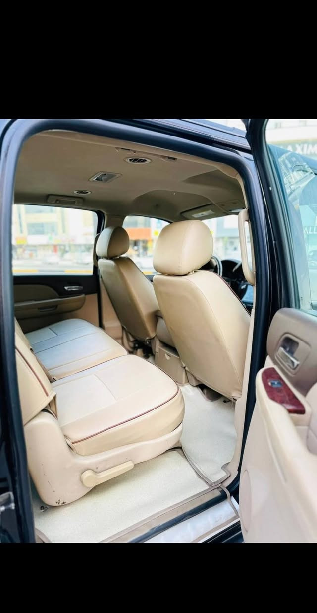 سلام عليكم يوكن للبيع
2010نضيفه فحل 8براقي***********
