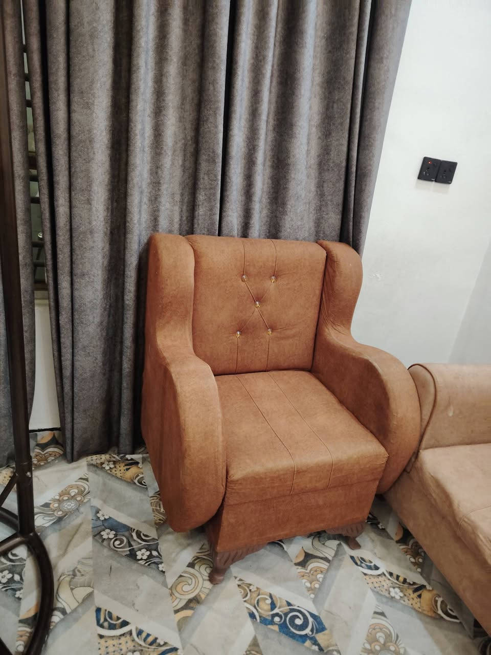 تخم 7 مقاعدسعره150مرجوحه80
***********
