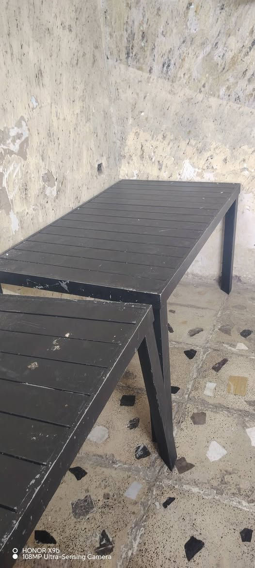 للبيع ميزين طعام من المنيوم القوي جديد غير مستعمل بغداد مدينة الصدر السعر ٢٥٠ مبايل ***********
