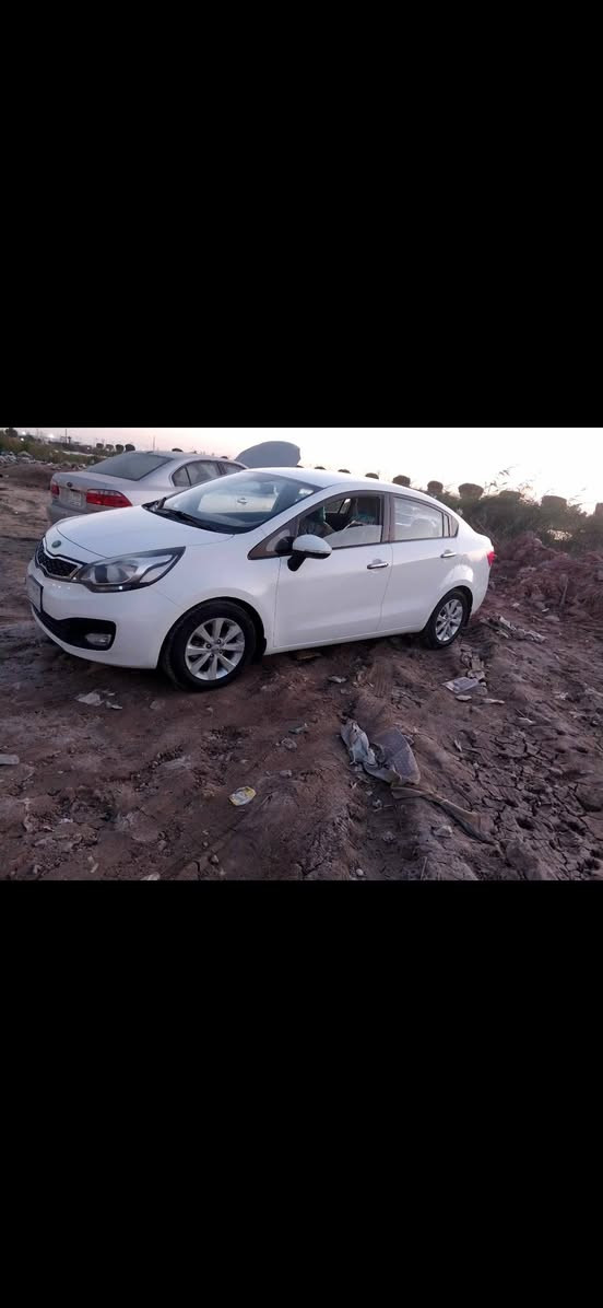 الئ عشاق كيا ريو الكارتون موديل ١٣ حره مشروع وطني رقم ذي قار سنويه ٢٠٢٨ هزه جديده كفاله عامه من الضربه والتبديل والصبغ والفتح ومكفوله شرط اولئ بالنظافة حته الدعاميات اكفلهن من التصليح والصبغ سبير الشركه مانازل ماشيه 150 محرك ١٦٠٠ قطرتين المرغوب مكفول كير اوتو + عادي مريات شفط اشاير بالمري تحكم استيرن جهتين ويل كب عدد٥ تبريد تدفئه جام كهربائي اربعه دواخل عسلي غرفتها بالكارتون  مكان السياره الشطره للإستفسا  اخوان بس الي يدور سياره جديده كلش يتصل ***********
