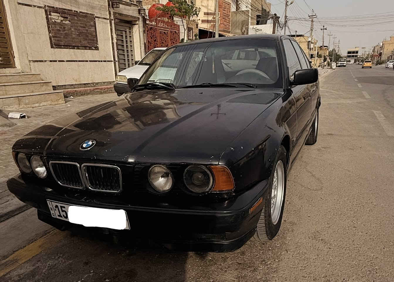 السلام عليكم  عندي
BMW موديل 1994
 525i اصل بجم عريض  للبيع
محرك مسكر فانوس
جام كهرباء 
جامه اماميه جديده
البطاين  مال البيبان كلها نظيفه
اسود رصاصي 
فتحه
سنتر لوك شغال
كهربائيات شغاله نقص اشياء بسطيه
دبل جكمجه
تبريد شغال 
كشنات مخمل ميكانيك
نظام ABS شغال
نظام سبورت شغال
العينه كلها شغاله
بدون ضربه فقط صبغ جماليه
رقم انبار  دولي بااسمي 
سنويه جديده
هزه جديده 
السعر (49$)وبيها مجال للطيبين
مكاني كربلاء

***********
