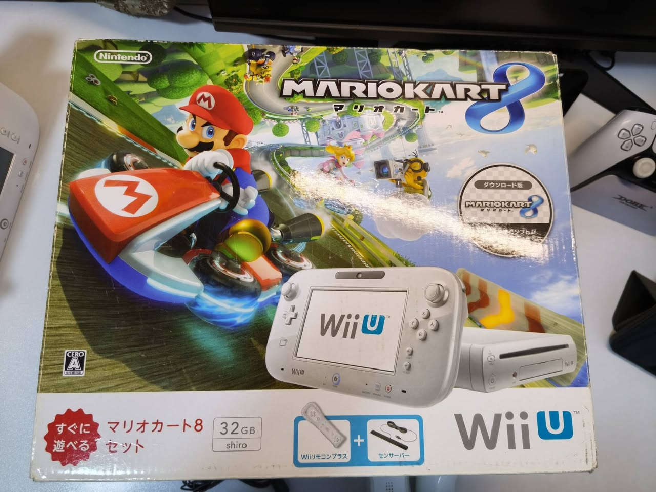 📦 تفاصيل العرض والأسعار (للقطع كاملة)
الجهاز والملحقات (280.000 دينار عراقي):

جهاز Wii U ريجن ياباني نسخة (Mario Kart 8 Set - 32GB) بحالة المصنع ونظيف جداً جداً طبعاً الجهاز اني جبتة من اليابان.

الكرتون الخارجي الأصلي متوفر.

الـ GamePad الأصلي نظيف وبدون خدوش.

اليد الاحترافية الأصلية السوداء (Wii U Pro Controller).

محولة الجهاز الأصلية + محولة الكيم بيم + سنسر بار.

قاعدة تثبيت الجهاز + قاعدة شحن الجيم باد الأصلية.

جهاز تحكم Wii Remote Plus الأصلي (المطور) مع النانتشاك وحافظة السيليكون.

مجموعة الأقراص الأصلية (اليابانية NTSC-J) نظيفة 100% وبدون أي خدش:

‏The Legend of Zelda: Breath of the Wild ➔ (40,000 دينار)

‏Super Mario Maker (النسخة الخاصة بالعلبة الكرتونية) ➔ (50,000 دينار)

‏New Super Mario Bros. U ➔ (15,000 دينار)

‏Super Mario 3D World ➔ (15,000 دينار)

‏Super Smash Bros. for Wii U ➔ (15,000 دينار)

‏Splatoon ➔ (10,000 دينار)

‏Captain Toad: Treasure Tracker ➔ (15,000 دينار)

‏Nintendo Land ➔ (10,000 دينار)

💰 السعر الإجمالي للباكيج كامل: 450,000 دينار عراقي بي مجال بسيط
التواصل/ ***********
