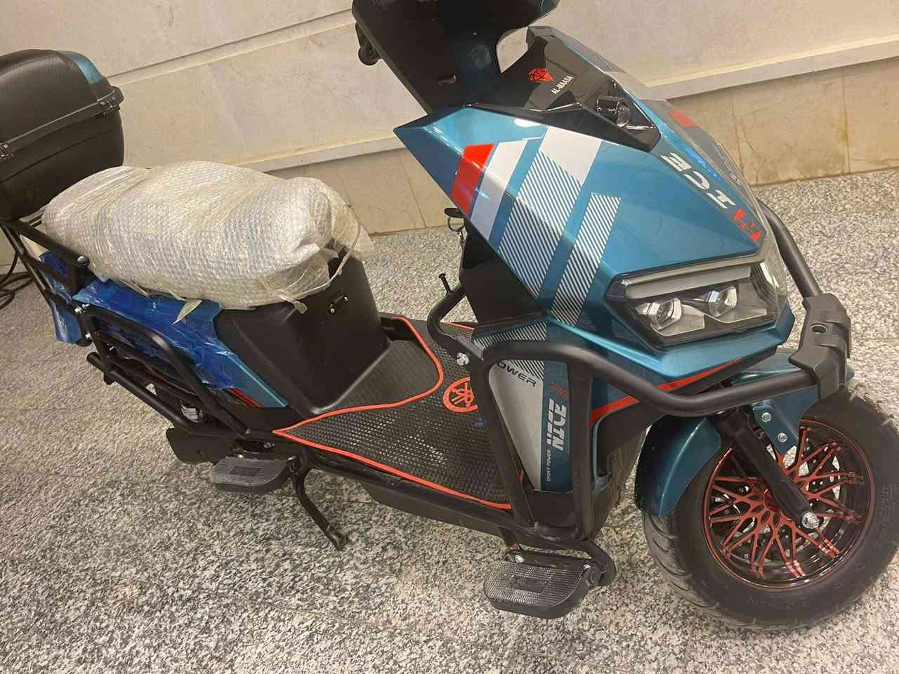 البيع موطور سكنس شبح شركة الماس فول مواصفات نظافه وفول موديل 25 بعده جديد معنى كلمة كله شغال وين مايعجبك فحص مستخدم شهرين فقط 6بطاريات شرط فحص  فول كله شغال سعر600 بي مجال الطيبين بل على ياخذه مكان الرمادي التاميم الاتصال على رقم الهاتف ***********
