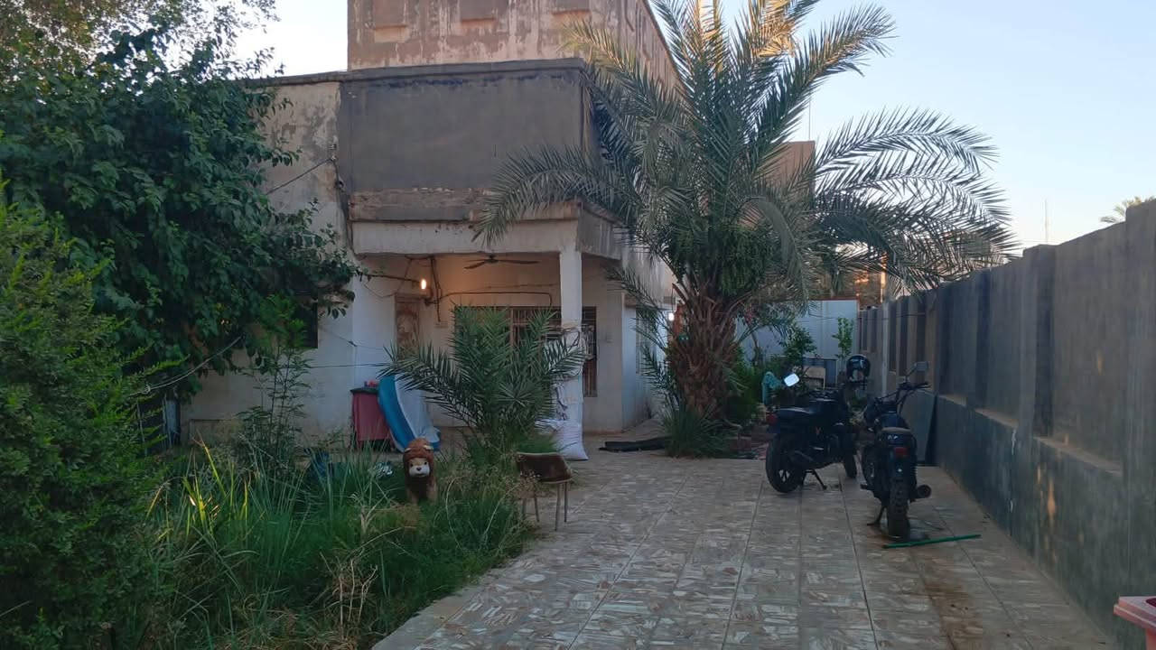 📢 دار بناء قديم في حي ابو جوعانه خلف التجاري (طويريج)
                            المساحة 480 متر
📍 الموقع الجغرافي:
 العنوان: كربلاء – طويريج -حي ابو جوعانه
🏢 تفاصيل ومواصفات العقار:
 نوع السند: طابو صرف (ملك صرف) 📑
 المساحة الكلية: 480 م مربع.
 الأبعاد: واجهة ممتازة بعرض 25&20.
 الميزات: موقع حيوي واستراتيجي، مثالي
📞 للتواصل والاستفسار:
لمعرفة السعر وتفاصيل إضافية، يرجى الاتصال على الأرقام التالية 📱 *********** - ***********
                                

📢 مكتب مدى المستقبل للعقارات
نرحب بكم ونستقبل كافة طلباتكم لعروض البيع والشراء بكل احترافية وأمانة. جاهزون لخدمتكم دائماً!
