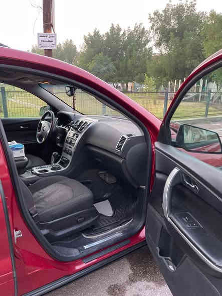 جئ أم سي  اكاديا ٢٠١٢ 
مكفولة بدون حادث وبدون صبغ 

فول مواصفات ٧ راكب

كير مكفول ومحرك ٢٦٠٠ جديد حاوية

صندوق كهرباء

كشتات امامية كهرباء

كشتات ملكي منفصل

تخم تاير 

السعر 120 ورقه 

الموقع بغداد حي الاطباء 

للاستفسار ***********
