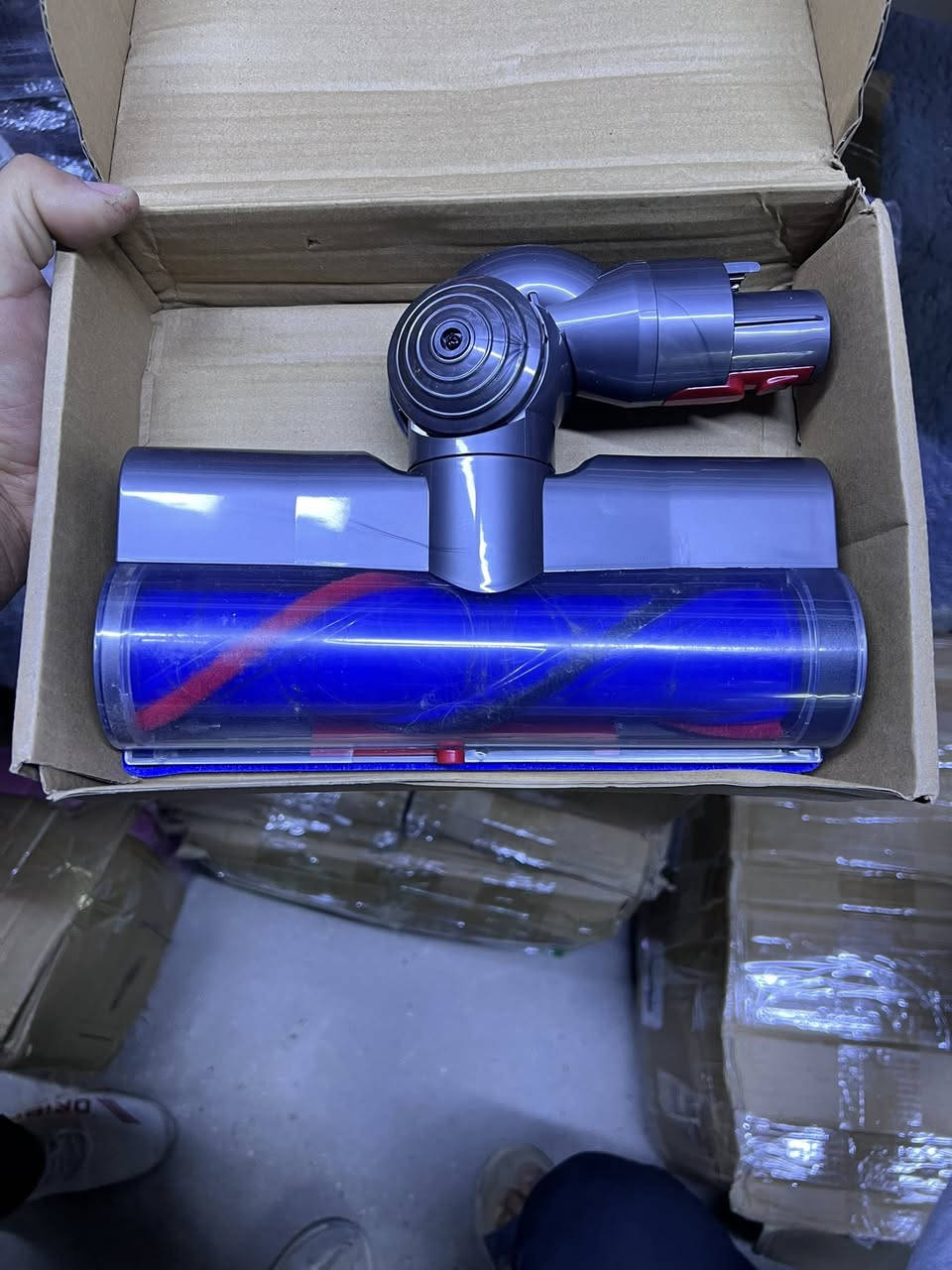 السلام عليكم هذني الغراض للبيع مال امزون كلمن وزعرهالتواصل على هاذا الرقم ***********
