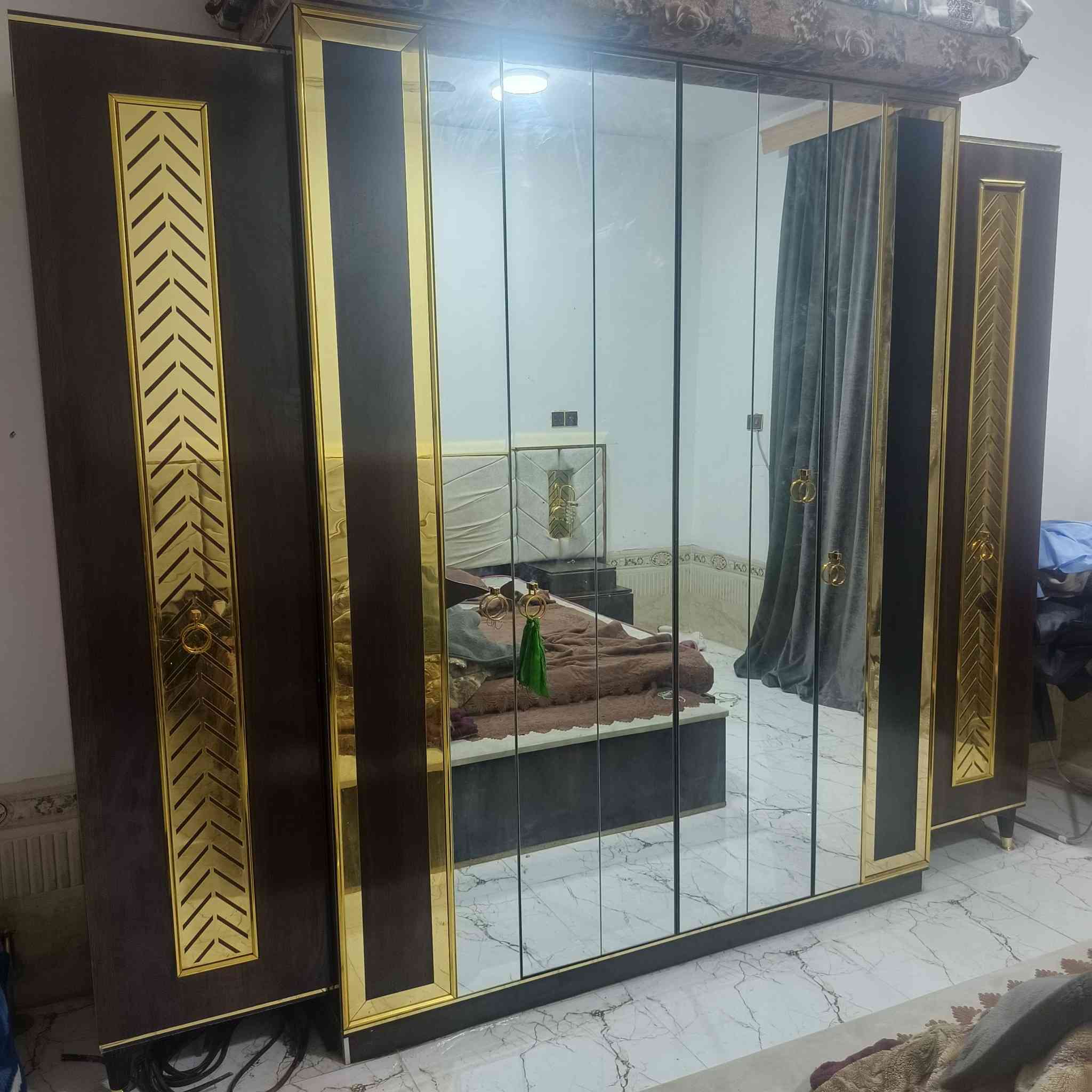 غرفه كامله مستعمله للابيع للاستفسار ***********
