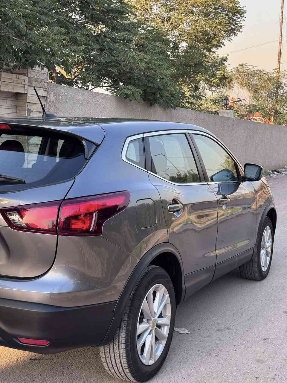 نيسان روج سبورت ٢٠١٧ رقم اربيل
السلام عليكم نيسان روج ٢٠١٧ 
بدون صبغ او بارد او حادث 
ماشيه ٨٢ الف 
حجم المحرك ٢٠٠٠ 
فور ويل درايف
شاشه اصليه وكامره 
لد امامي زنون
تحكم ستيرن وكروز سرعه
ويل كب
السياره جاهزه من كلشي وبدون نقص 

مكان السيارة اربيل 
السعر ١٣٨ ورقة 
الاتصال ***********
