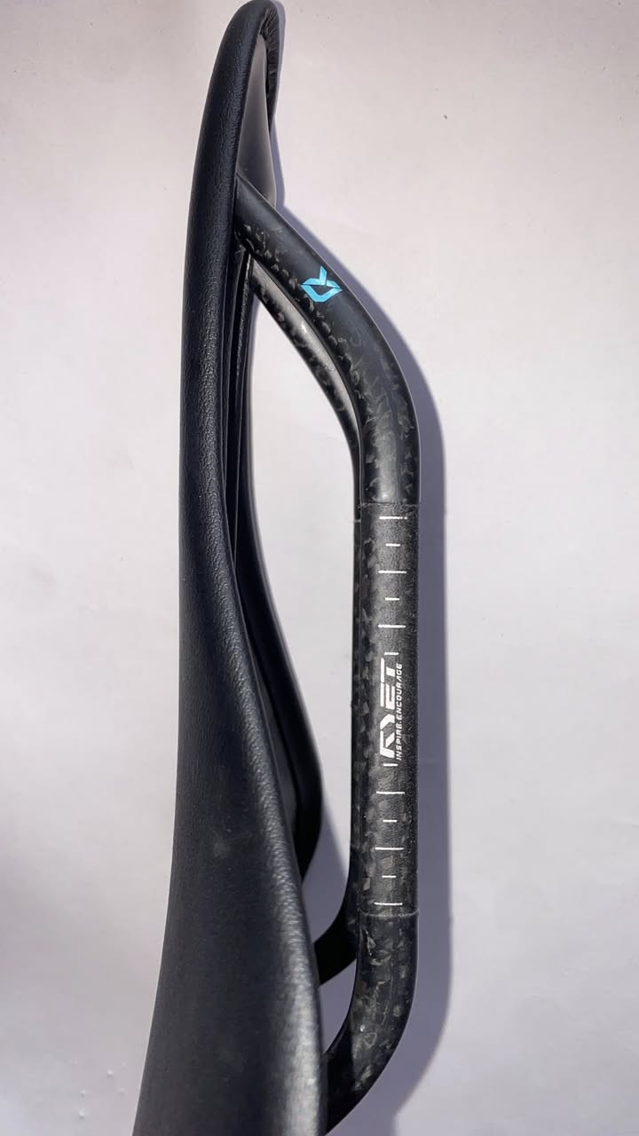 کاربون فایبر
كوشن كاربون فايبر للدراجة
خفيف، قوي، وشكله رياضي
جودة عالية ومناسب لكل أنواع البسكليتات
جديدة وغير مستخدمة
موجودة في السليمانية
التوصيل متوفر


**إذا كنت صاحب هذا الإعلان وتريد حذفه لأي سبب، رجاءا أرسل رسالة إلى الدعم الفني**