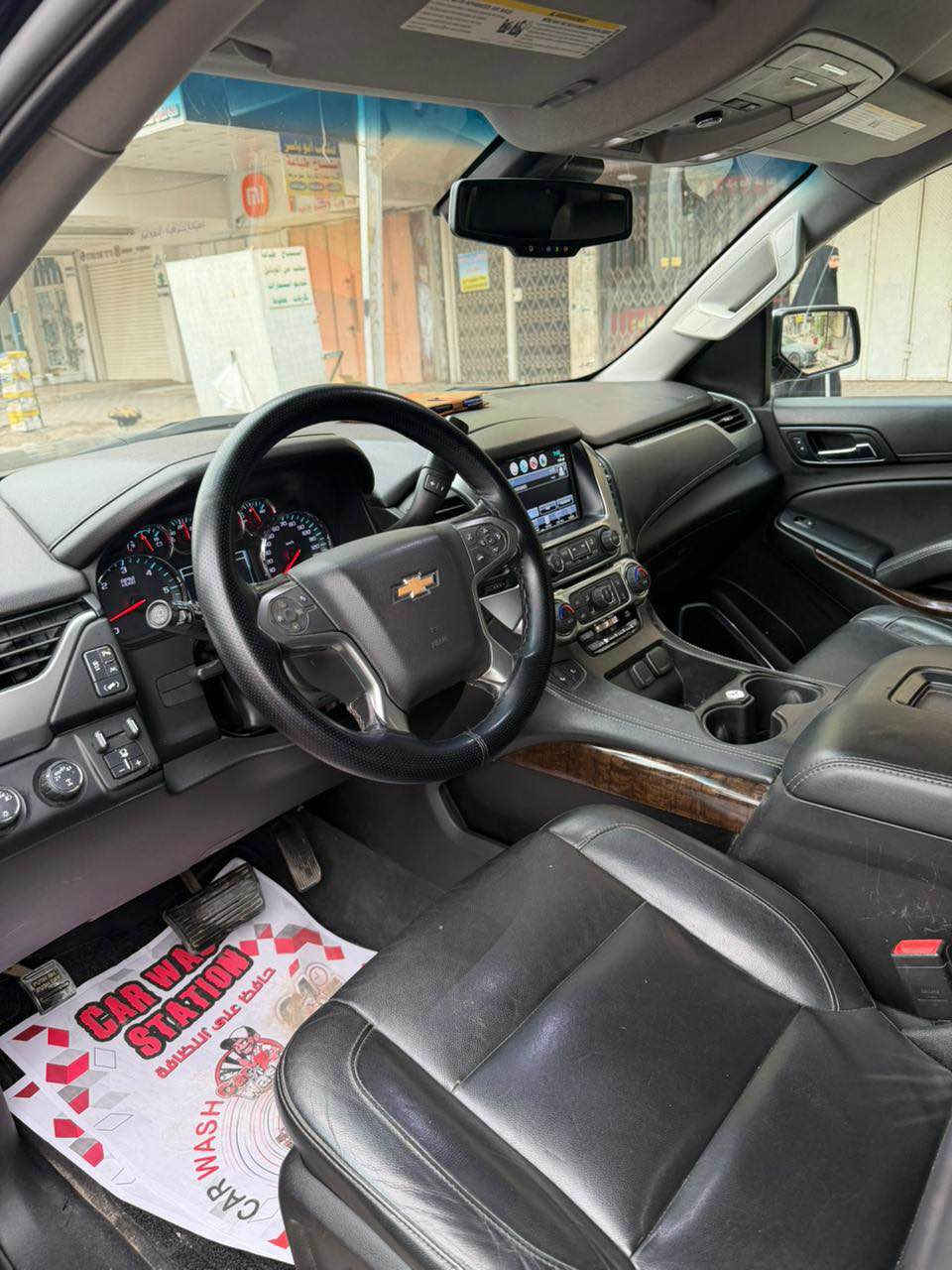 السلام عليكم 
للبيع تاهو 2019 LS 
رقم بغداد باسمي 
ماشية 19 الف كم
محرك 5300
جنطه كهرباء 
كامرة
قاصة
حساسات
رادار
كشنات جلد كهرباء
فور ويل
السيارة جديدة لوك
باقي المواصفات موضحة بالصور
السياره صبغ قطعتين  فقط صوره الحادث بالمنشور 
السعر325 $ وبيها مجال 
 0781 203 2620 
مكاني بغداد العامريه بغداد, العراق
