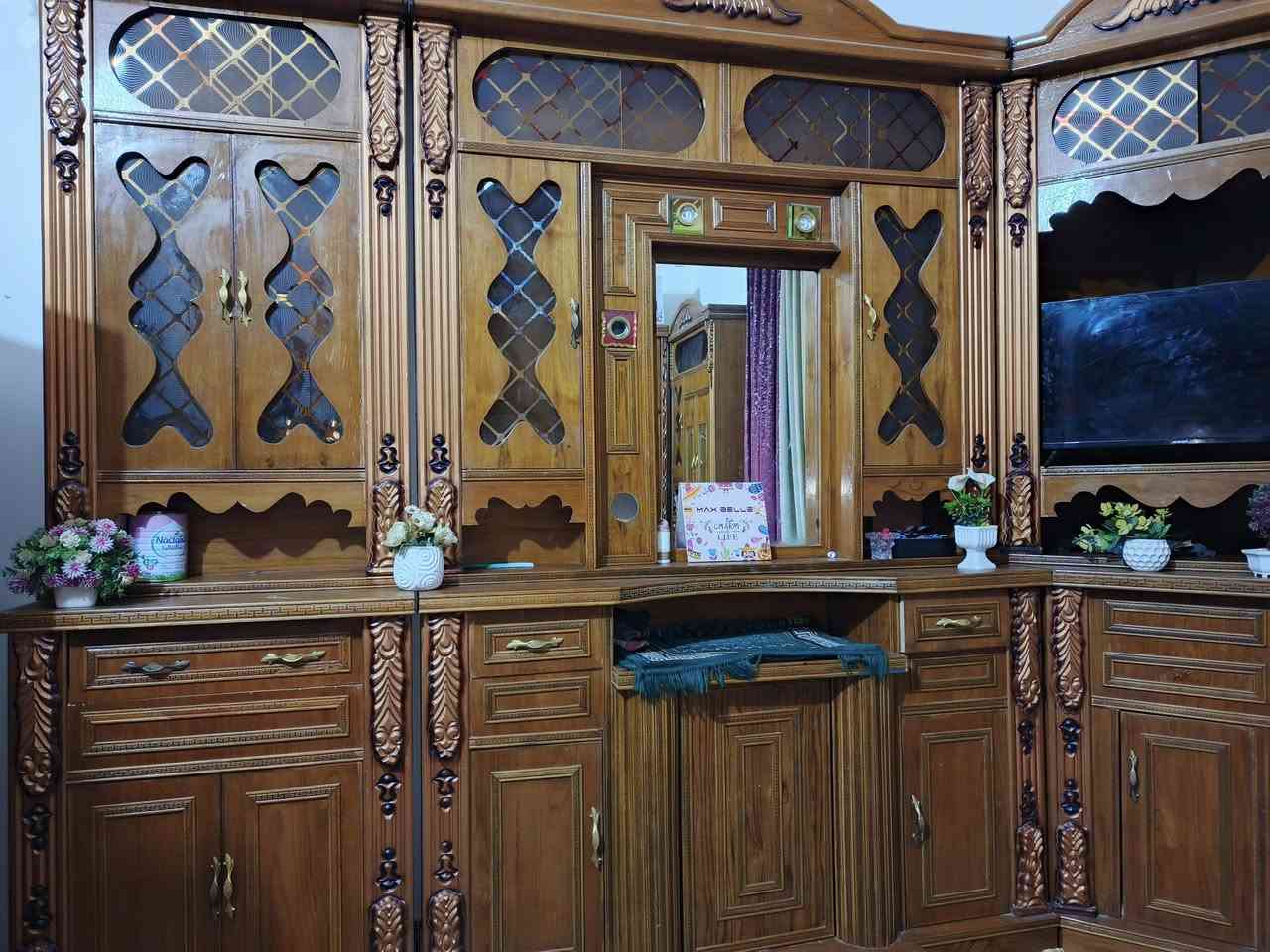 للبيع غرفه اخشاب حطاطه ديوان سعر مليون و50 وبيه مجال بسيط للاستفسار اتصل على رقم ***********او *********** أو خاص
