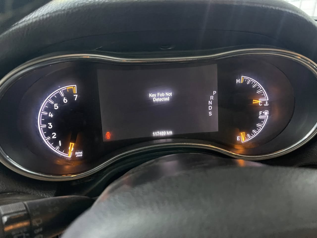 جيب ٢٠١٤ خليجي مكفوله بيها بارد فقد سونار مرفق سياره كير مكينه ما مفتوح تخم تيار حداديه جديده سياره جهاز وحلوه ماشيه ١١٧ بغداد بااسمي ب٢٢٠ وبيها مجال ستفسار *********** مكاني بابل حله 
لاريدوا فتحه وشفات بلستيرن وتشغيل عن بعد
