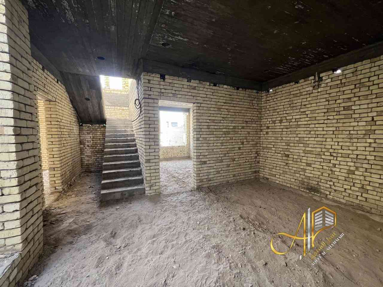 بيت هيكل للبيع 
طابقين سند 25 
بناء طابوق صب 
كونكريت تصميم 
 4غرف نوم 
مطابخ صاله استقبال 
صيحات داخلي و خارجي 
 بداية قطع حجية نوفا حي المصطفى 
 مساحة 200 عرض الشارع 10م 
 خدمات ماء كهرباء متوفره 
السعر ٥٩ مليون قابل للتفاوض 

عنوان مكتب عقيل الشمري للعقار / قضاء المسيب 
المسيب الشارع العام _ فلكة الحي الصناعي _ مجاور ابو مروة للسيراميك 

***********

#realeastate #عقيل_الشمري #عقارات #بيت_للبيع #المسيب_اليوم
