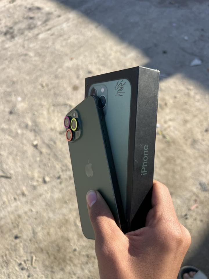 ايفون 13 برو ماكس زيتوني فول نضافه مكفول ذاكره 256بطاريه94 كارتونه ولكيبل ما مستخدم مكاني البصره القبله الشراي يجي واتساب ***********
