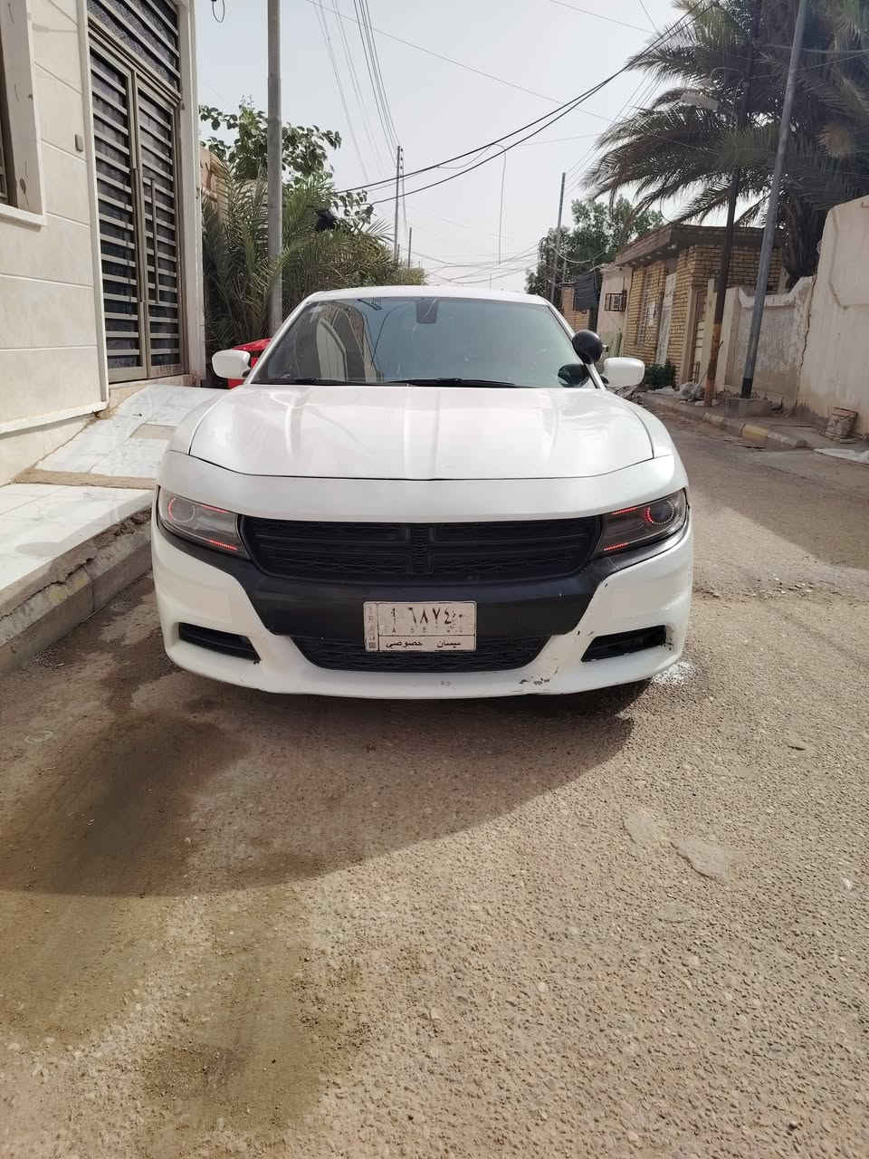جارجرمحرك هيمي 5700مصبوغه عام بوليسي ضربته مدكرين خلفي وامامي مديل 2016اصل وبسمي *********** السعر 130ورقه جوه السوك
