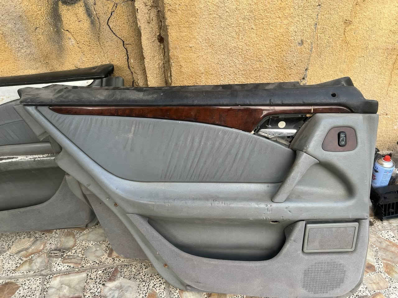 غراض ام عيون كلهن ب150 مكاني بغداد ***********
