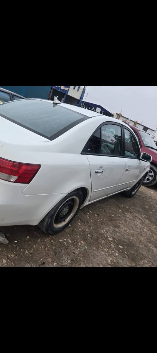 سوناتا 2009. سياره جديده كارتون كص جنطه متومه بغداد رقم نكليزي بدون سنويه ابيعه. 48   بيه مجال *********** مكانه الناصريه سوق الشيوخ
