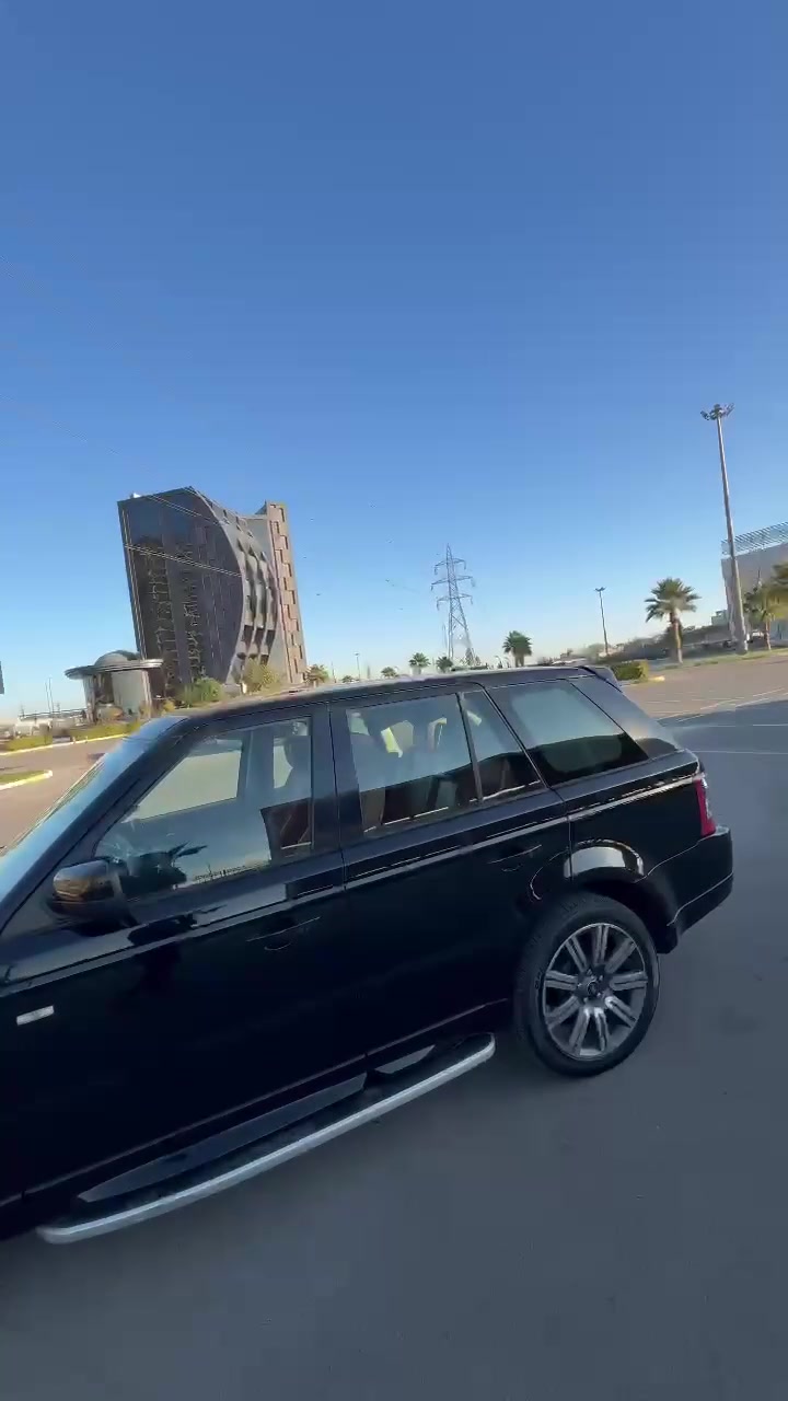سلام عليكم رانج روفر ٢٠١٠ محرك v8 سوبر تشارج مو عادي سياره جاهزه ماناقصها اي شي كير محرك تبريد كلها بشرط واطارات بحاله جيده السياره بدون صبغ نظافه٩٩٪؜ اعلى فئه بالرانج فول مواصفات:
٤كاميرات
حساسات
جكات تصعد تنزل
بلاجكتور مع اتجاه المقود
٣شاشات
صندوق شفط
اوتو لايت
وضعيات قياده
الجنايه يعرفون مواصفاتها
مكان سياره دهوك رقم وسنويه جديد باسمي شرط التحويل  شراي اتصل ***********
***********
