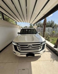 لاندكروز VX • 3.5 توين تيربو • رقم بغداد