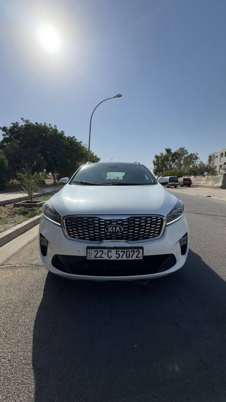 كـيا سورينتو موديل 2019 وارد خلـيـجـي كلــين تايــــتـــــل مكـفولة
ــــــــــــــــــــــــــــــــــــــــــــــــــــــــــــ
⚫ السيارة فــ1️⃣ــول موصفات 
⚫ بانورما 
⚫ بصمة 
⚫ صندوق كهرباء 
⚫ كشنات جلد و كهرباء 
⚫ سبعة راكب 
⚫ ثلاث قطع تبريد 
⚫ مري شفط 
⚫ بصمة ابوب 
⚫ ثلاث وضعيات قيادة 
⚫ كامرة خلفية دوارة 
⚫ مكينة 6 سلندر كفالة عامة من فتح وتبخير 
⚫ الكير كفالة عامة من فتح 
⚫ السيارة مكفولة من اي صبغ او          
رصعات مكفولة كفالة عامة 
🔵 وغيرها من المواصفات في عالم الســـــــــورينـــتو
 ــــــــــــــــــــــــــــــــــــــــــــــــــــــ
للتـــــــــواصل والاســـــــــتفسار
*********** واتـساب فقط 
*********** اتـصـال فقــط
ــــــــــــــــــــــــــــــــــــــــــــــــــــــــ
مكان السيارة : الفلـــــــــوجة 📍📍
