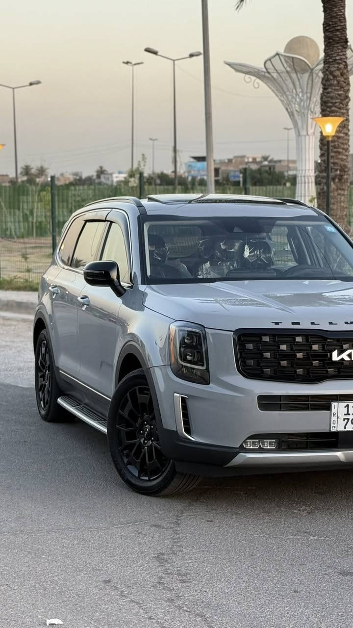 للبيع كيا تيلورايد 2022 EX Black Edition
لون اسمنتي مع إضافات Black Piano داخل وخارج

محرك 6 سلندر 3800cc GDI

دفع رباعي Auto All-Wheel Drive

ماشية فقط 30 ألف مايل

المواصفات:

* فتحة سقف

* شاشة كبيرة

* Apple CarPlay

* تبريد ومناخ منفصل

* وضعيات قيادة: Smart / Comfort / Eco / Sport / Snow

* سايد بريك دكمة

* Auto Hold

* حساسات 360

* نقطة عمياء

* تحديد مسار

* قيادة شبه ذاتية

* حساسات وكبح تلقائي أثناء الرجوع للخلف

* صندوق كهربائي

* أربع عجام أوتو

* لايت زينون + LED

* دوسات جانبية

* داخلية VIP سياحي

* تدفئة وتبريد كوشنات أمامية

* كوشنات أمامية كهربائية

* تحكم منفصل للمقاعد الخلفية

ملاحظة مهمة:

سياره بدون ايرباك 

السيارة وارد أمريكا، الحادث فقط دعامية أمامية بدون شاصي أو لغد، كفالة عامة.

يوجد صبغ قطعتين: الباب اليمين والجاملغ اليمين. من اميركا 

للاستفسار:

***********

