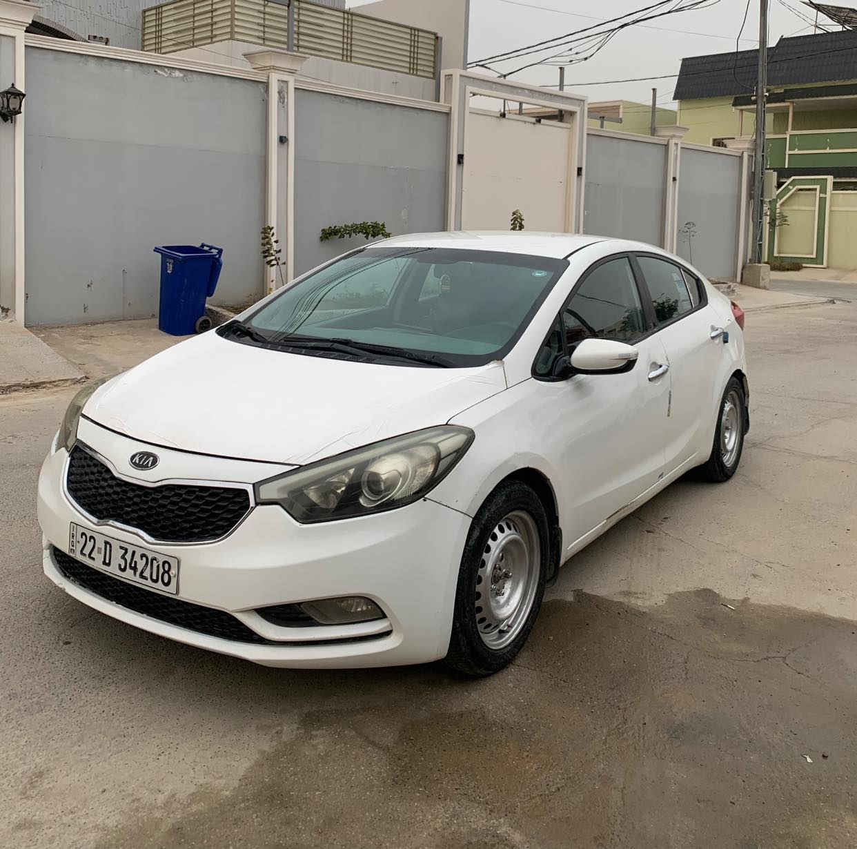 سلام عليكم
كيا سيراتو للبيع موديل 2013 
محرك 1.6
وارد خليجي
كير اوتماتيك
شاشة أندرويد كاربلي
تحكمات ستيرن
4قطع تبريد
 لايتات زنون
سيارة بيهة قطعتين صبغ
 رقم أربيل جديد 
سعر (105)بيها مجال قليل
مكان النجف الأشرف
للتواصل ***********
