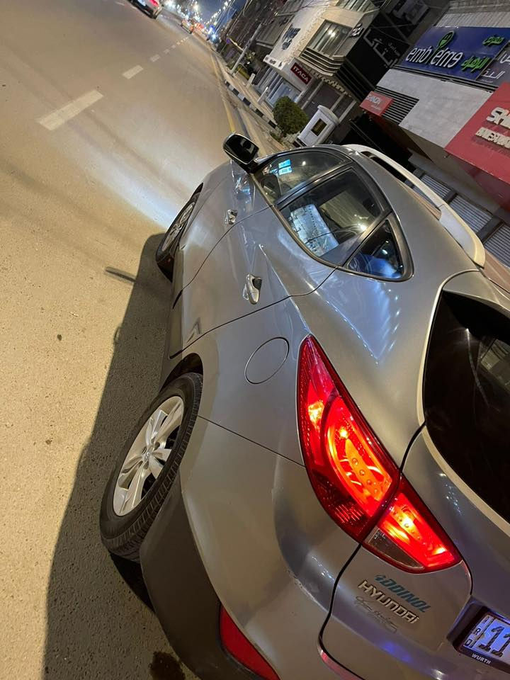 السلام عليكم
توسان 2011 امريكي مصبوغه حزام كير مكينه تبريد مكفولات 
مكاني الدوره ***********
