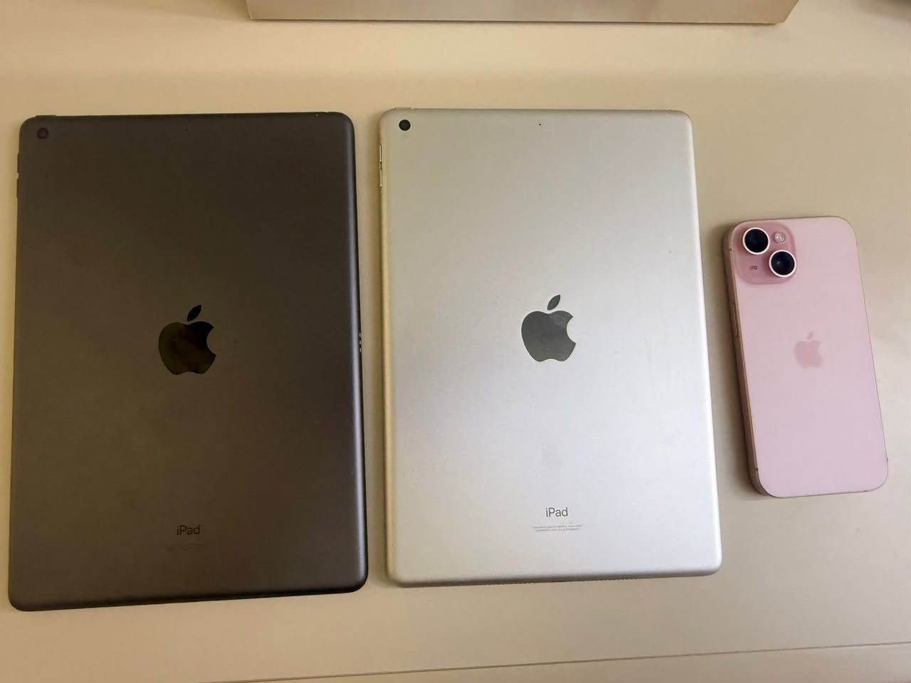 ايباد 9للبيع تواصل***********
