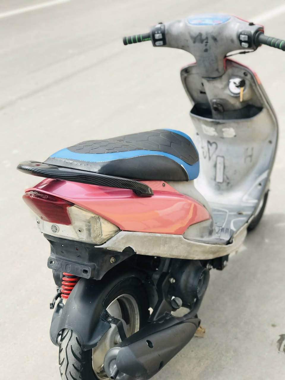 ماكس للبيع سعرها 500 وبيها مجال
مكينه ٥٥ خرسه متنسمع شلعه تشك الكاع 
كهربائيات اشاير عداد السرعه سلف هندر كلشي بيها شغال مانقص برغي نكره سلف باي وقت
كربلاء حي العامل
***********
